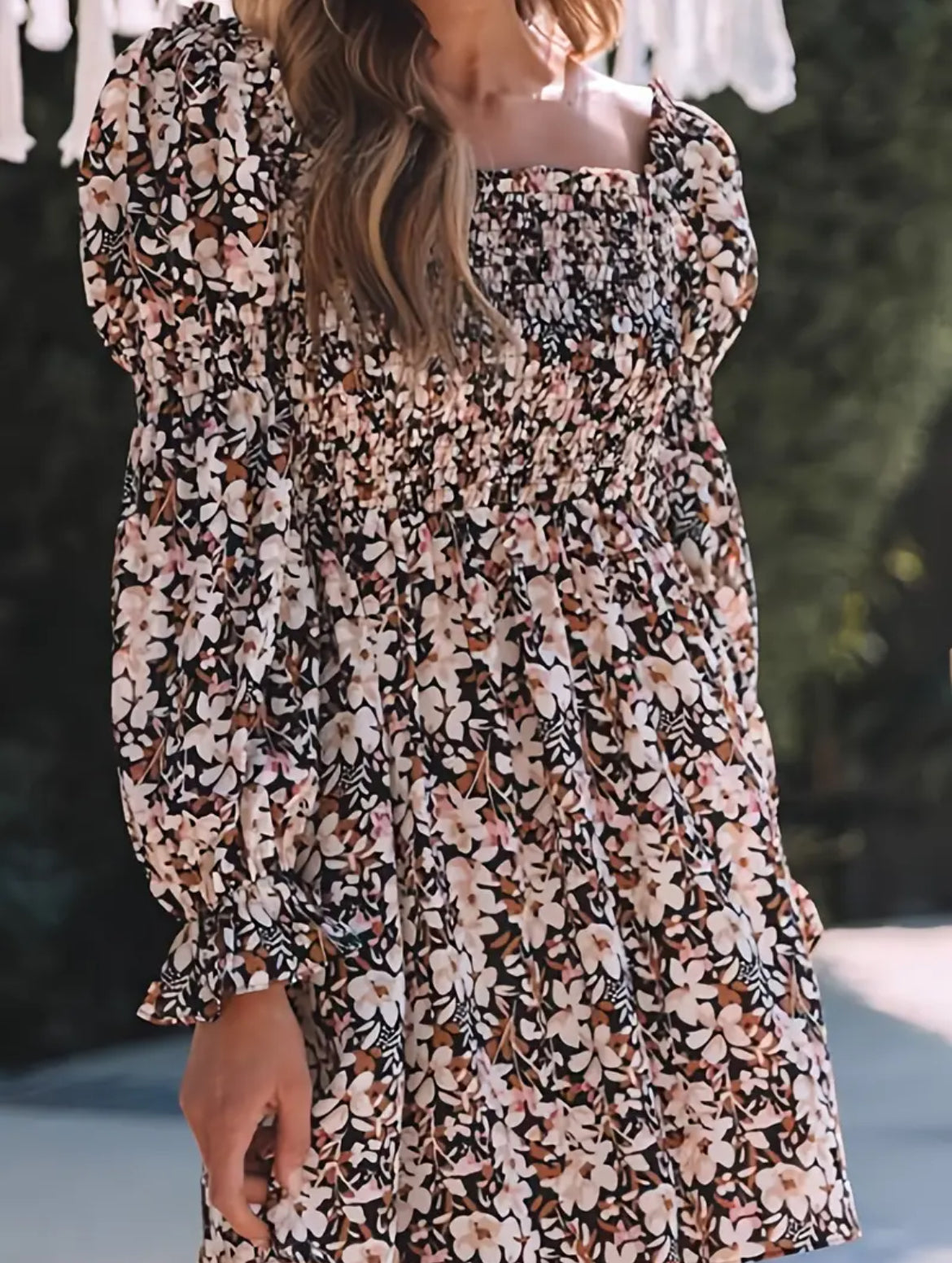 Short Floral Elegance