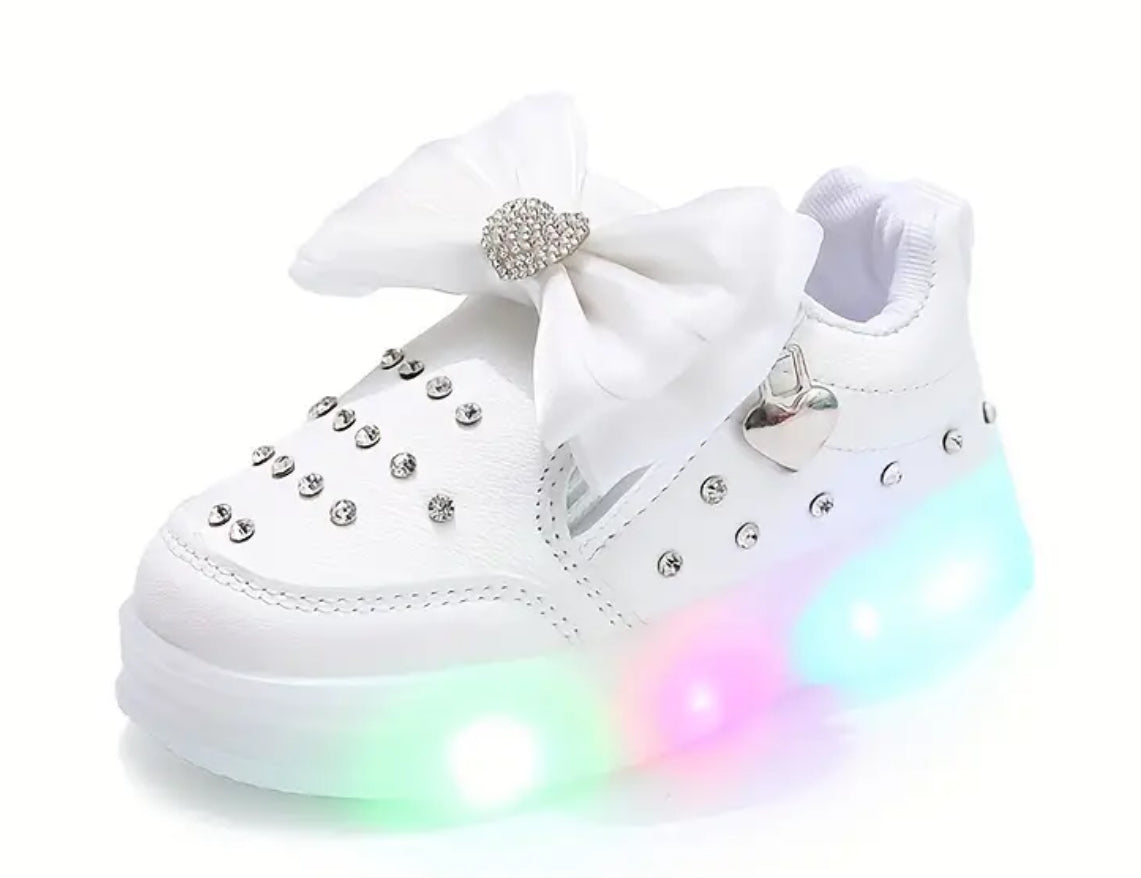 Non-slip Skateboard Bows & Rhinestones LED Sneakers