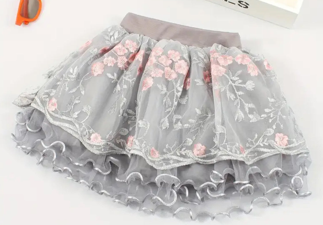 “Tulle Girls” Princess Embroidered Bow Front Skirt🩰