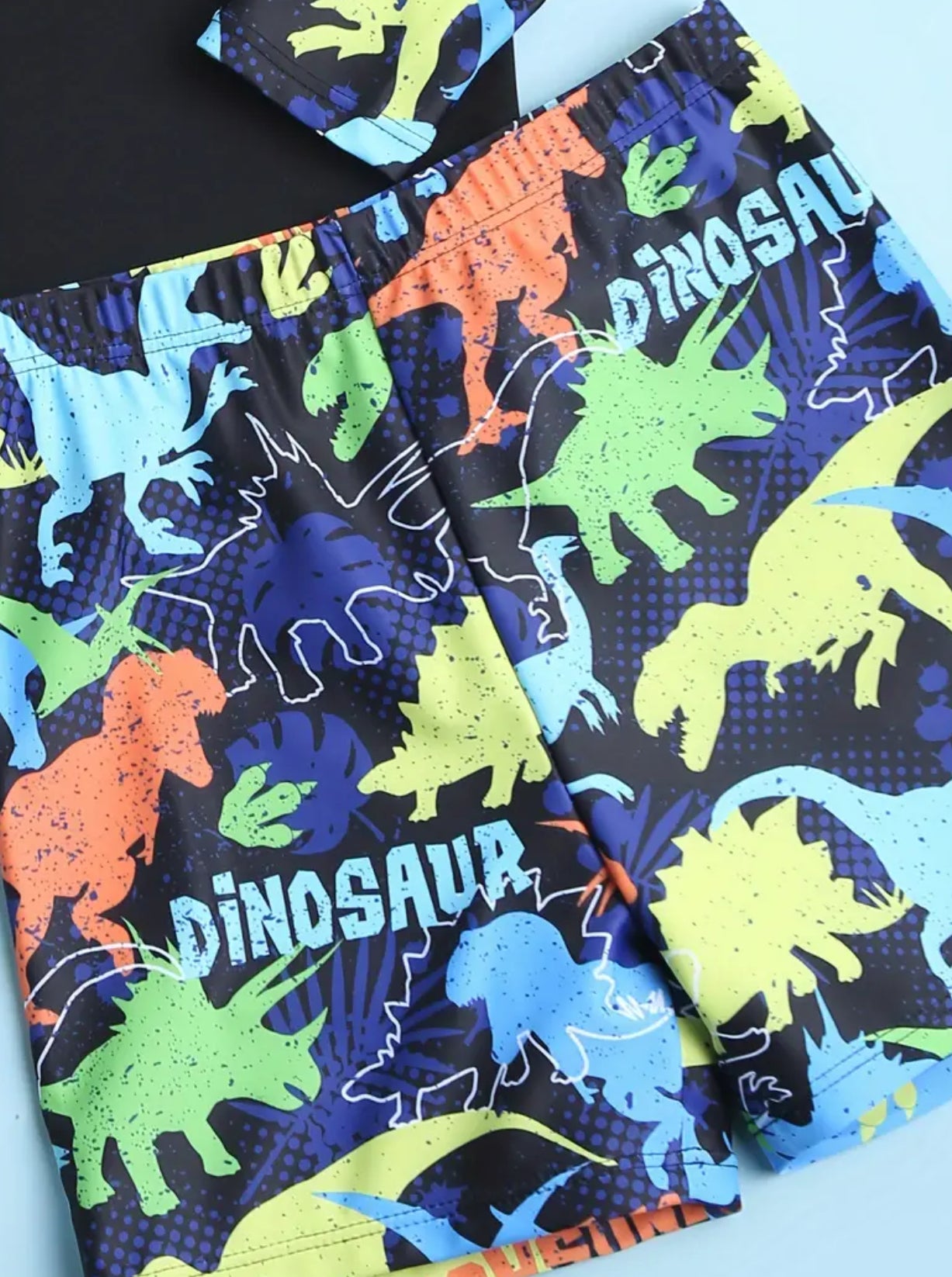 2 copë Rroba banje me model dinosauri shumëngjyrësh për djem, bluza dhe mbathje banje