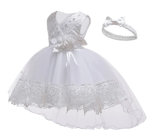 Vestido de bebé para ocasiones especiales en color blanco con cola y diadema