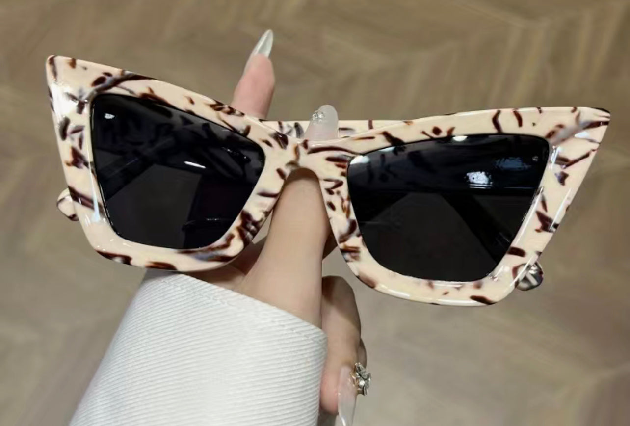 Oversized Cat Eye Fashion Sunglasses UV400
