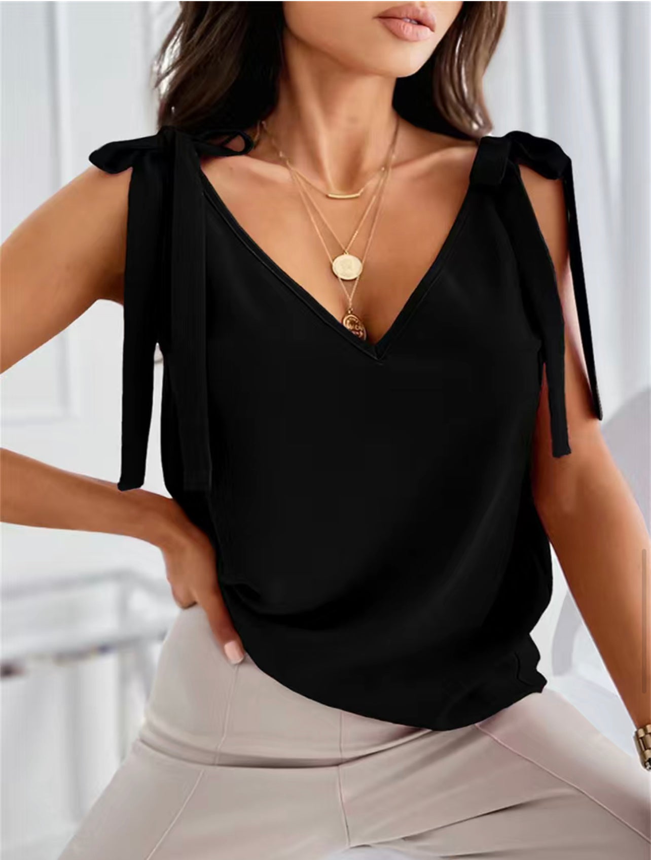 Timeless Casual Silhouette V Neck Top